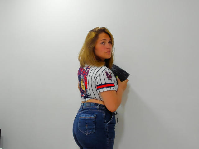 LioraJenkins - Live Sex Cam - 18953386
