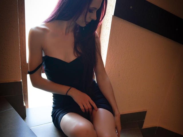 CindeFunRella - Live sex cam - 18966538