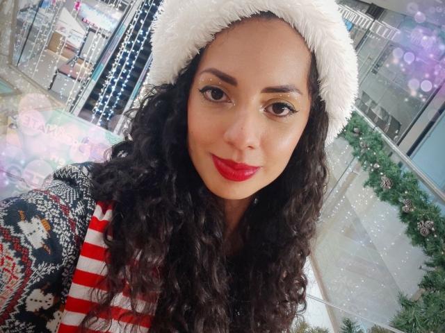 MoniqueCurlz - Live porn &amp; sex cam - 18973058