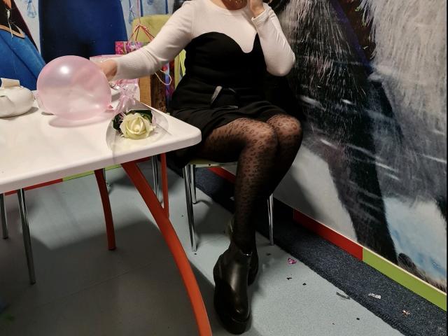 MonaCool - Live Sex Cam - 18977230