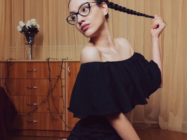 VievienneClemente - Live porn &amp; sex cam - 18978462