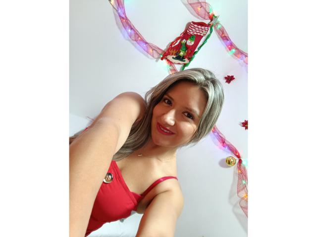 ValeriaHunter69 - Sexe cam en vivo - 18979094