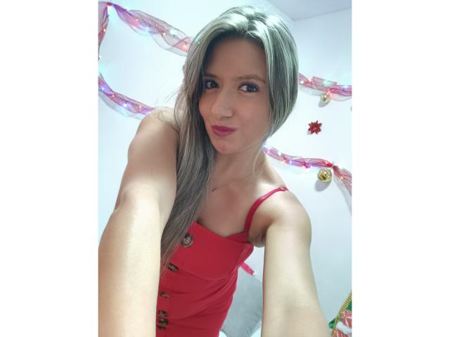 ValeriaHunter69 - Sexe cam en vivo - 18979098