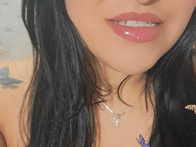 VivianaThomson - Élő pornó és szexkamera - 18981954