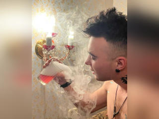 NeilFire - Live sex cam - 18983466