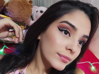 TalianaSquirt - Live porn &amp; sex cam - 18986694