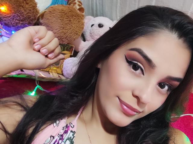 TalianaSquirt - Live porn &amp; sex cam - 18986714