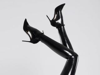MademoiselleBella - Live porn &amp; sex cam - 18988046