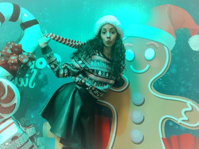 MoniqueCurlz - Live Sex Cam - 18988410