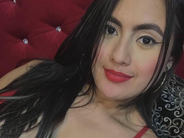 SaraRogers - Live Sex Cam - 18989618