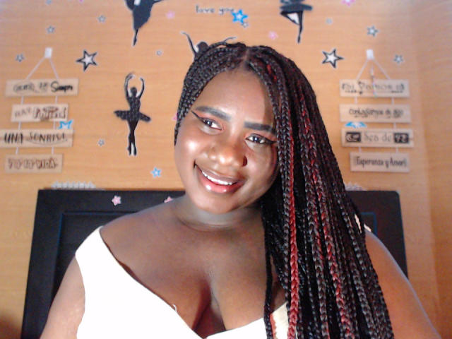 Dilay - Live porn &amp; sex cam - 18990570