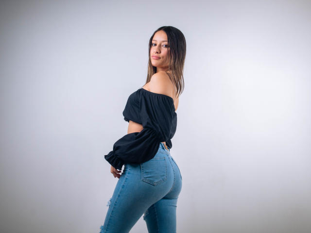 AbbieMyers - Live Sex Cam - 18993754