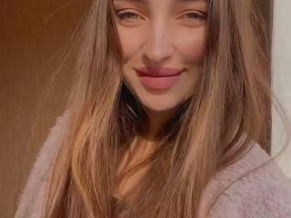 LisaAlisia - Live Sex Cam - 18994098