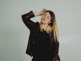 SofiaLux - Live sexe cam - 18997586