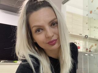 DouceAmelia - Live Sex Cam - 19002282