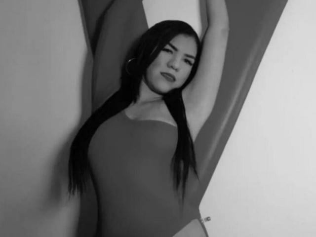 KarlyGreyKiss - Sexe cam en vivo - 19005890