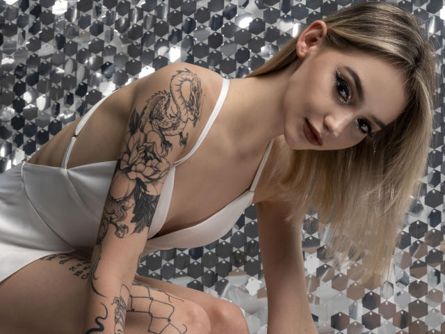 SophieKitty - Camera khiêu dâm &amp; quyến rũ trực tiếp - 19015802