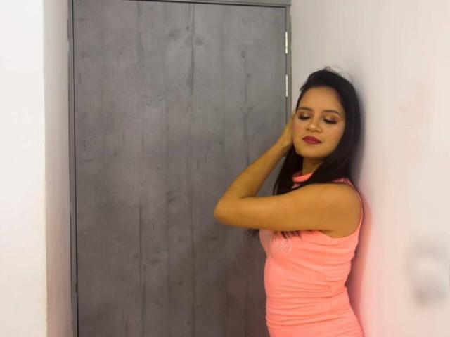 ConniRiccy - Sexe cam en vivo - 19019358