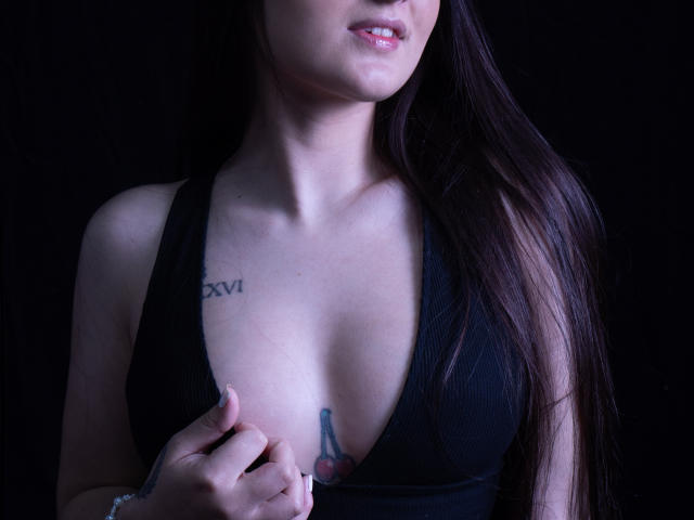 DiiantheColette - Live sex cam - 19020454