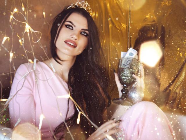 MilaLoona - Live sex cam - 19020974