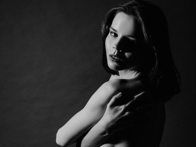 AdelHeide - Live sex cam - 19023598