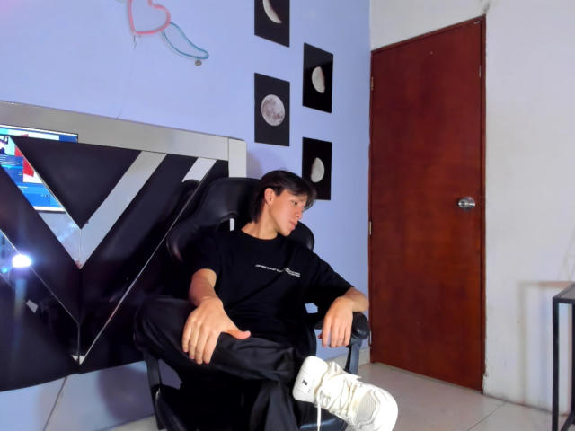 KevinBigCockX - Live sex cam - 19024790