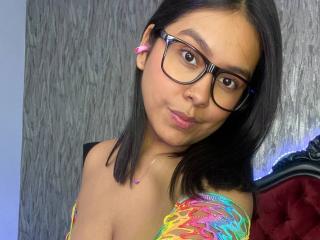 EmilySand - Live Sex Cam - 19030274