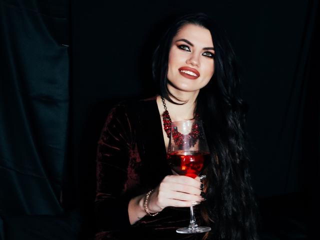 MilaLoona - Live sex cam - 19032802