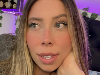 JanneLowry - Live porn &amp; sex cam - 19035710