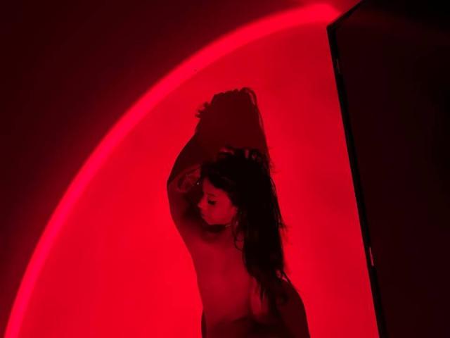 Amberv - Élő pornó és szexkamera - 19044078