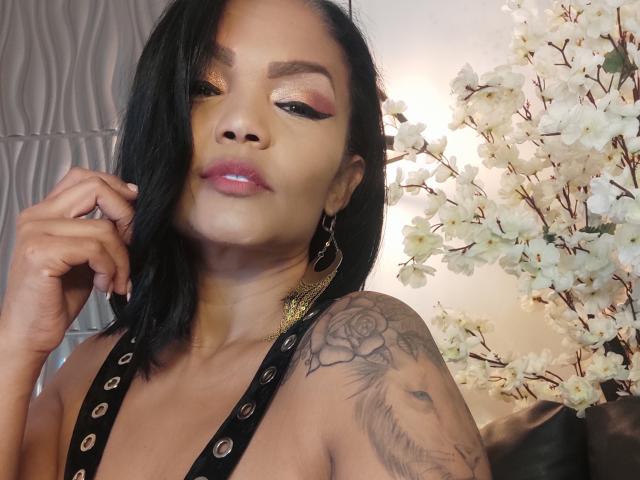 ExoticLyla - Live porn &amp; sex cam - 19052234