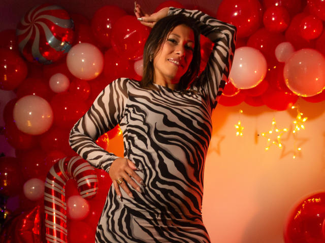 LaurenHills - Live porn &amp; sex cam - 19062110