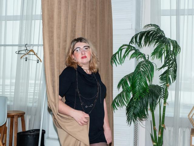 HelenEnigma - Live sexe cam - 19069002