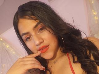 LucyThompsonn - Sexe cam en vivo - 19079526