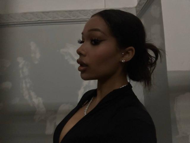 MikaCutie - Live porn &amp; sex cam - 19079670