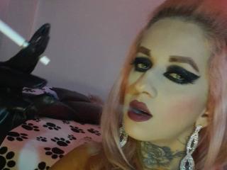 AliceeSmith - Live sex cam - 19086930