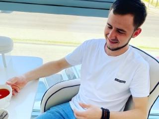 BeibiGreg - Live sex cam - 19104274