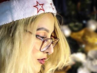 CarolineJones69 - Live sexe cam - 19115410