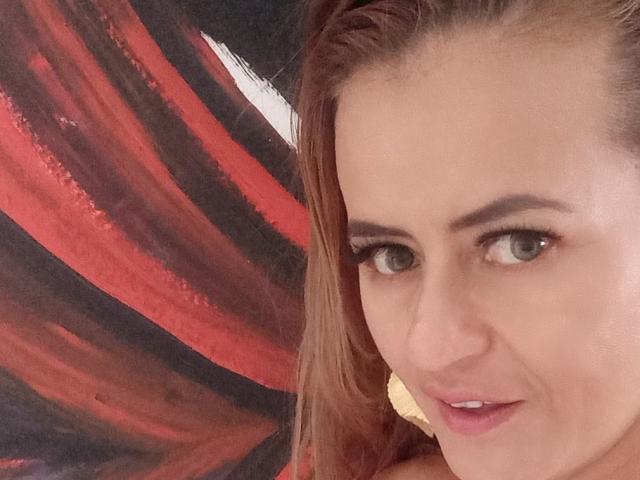 Maghenta - Live sex cam - 19115782