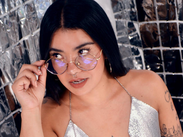 EmmaRuiz - Live sex cam - 19118050