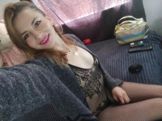 EmelySofia - Live sexe cam - 19126210