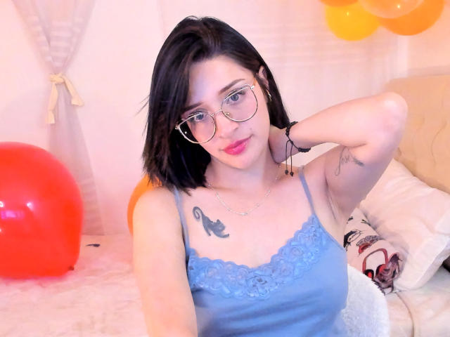 LeviGold - Camera khiêu dâm &amp; quyến rũ trực tiếp - 19150714