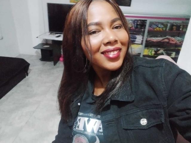 EmiraHot - Live porn &amp; sex cam - 19161122