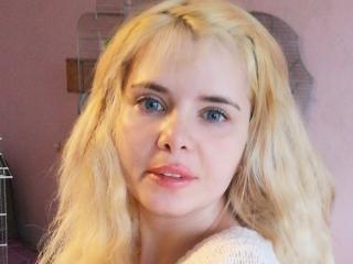 StarCassie - Live sex cam - 19182266