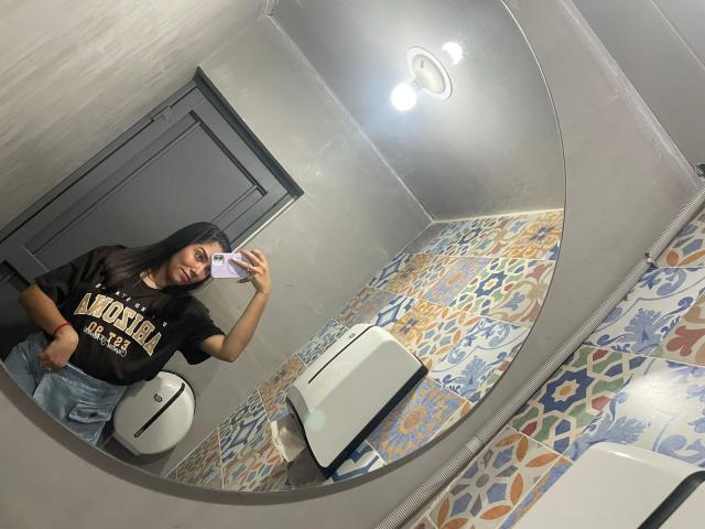 SharonKlart - Sexe cam en vivo - 19191998