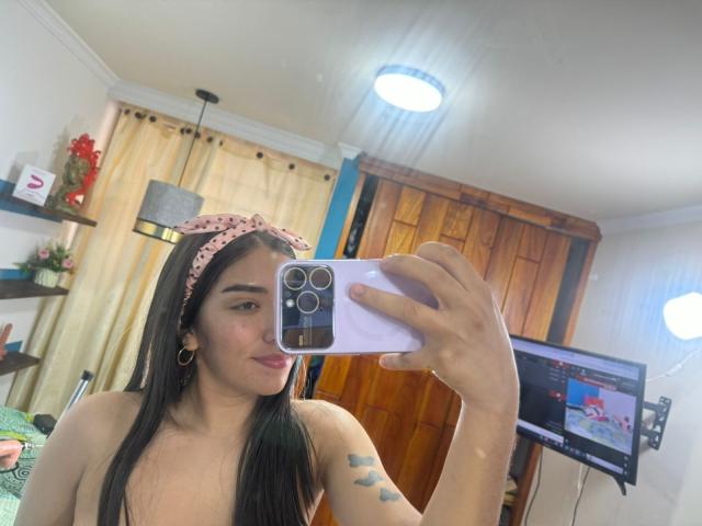 SharonKlart - сексуальная веб-камера в реальном времени - 19192038