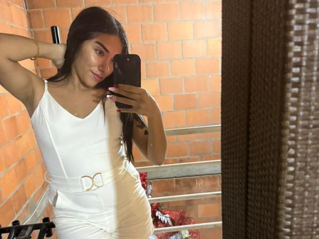 SharonKlart - Camera khiêu dâm &amp; quyến rũ trực tiếp - 19192090