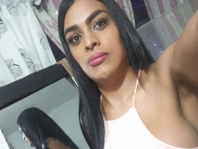 DivaLatin - Live sex cam - 19201510