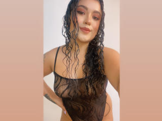 CristalRosee - Live sex cam - 19205630