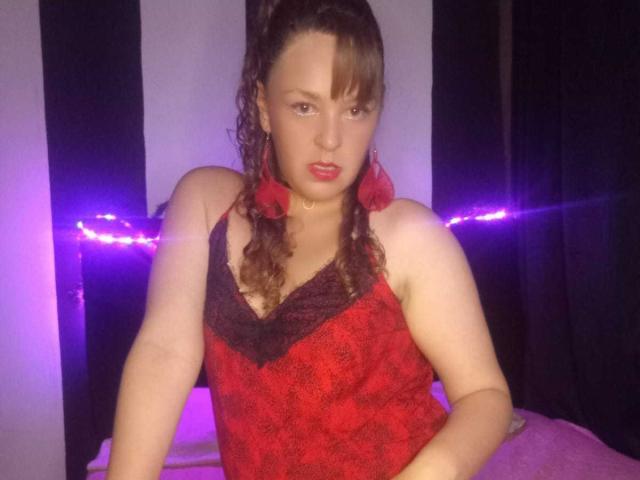 AmandaHotL - сексуальная веб-камера в реальном времени - 19219194